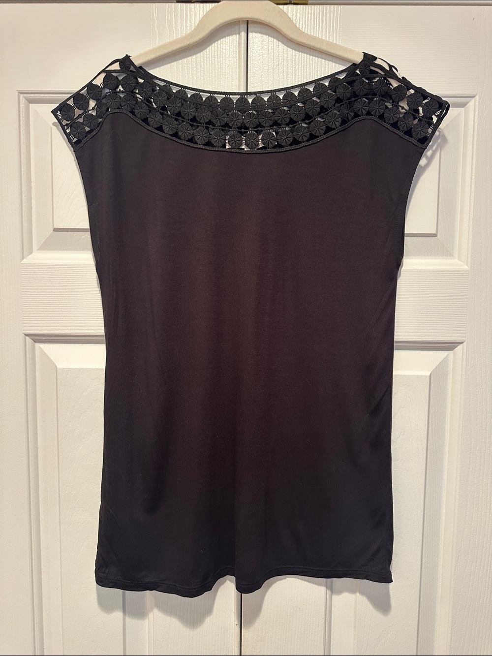 LOFT Black Crochet Yoke Sleeveless Top size Small
